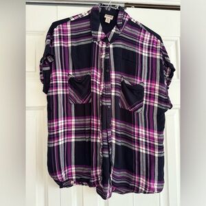 Plaid short sleeve blouse